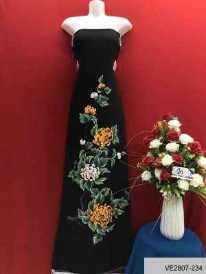 1635827230 vai ao dai ve dep (6)